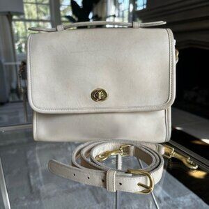 Vintage Coach Court 9870 Bone Leather Brass Hardware with hangtag